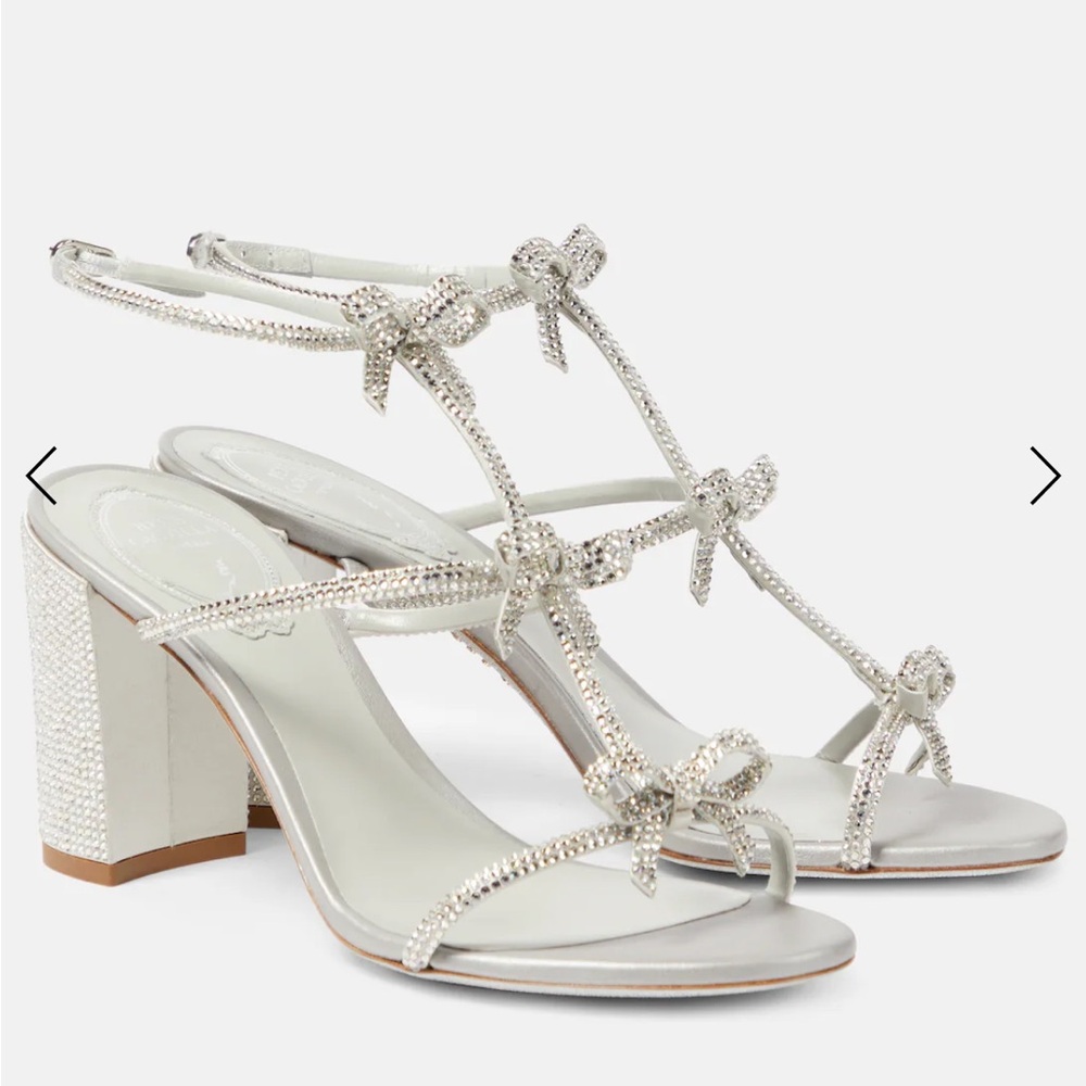 RENE CAOVILLA
Caterina bow-detail embellished sandals